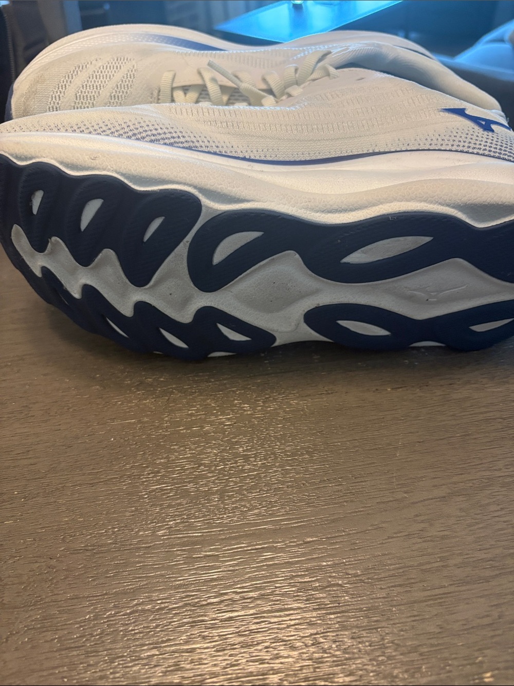 Mizuno White Running Shoes with Blue green and yellow accents - Picture 4 of 5